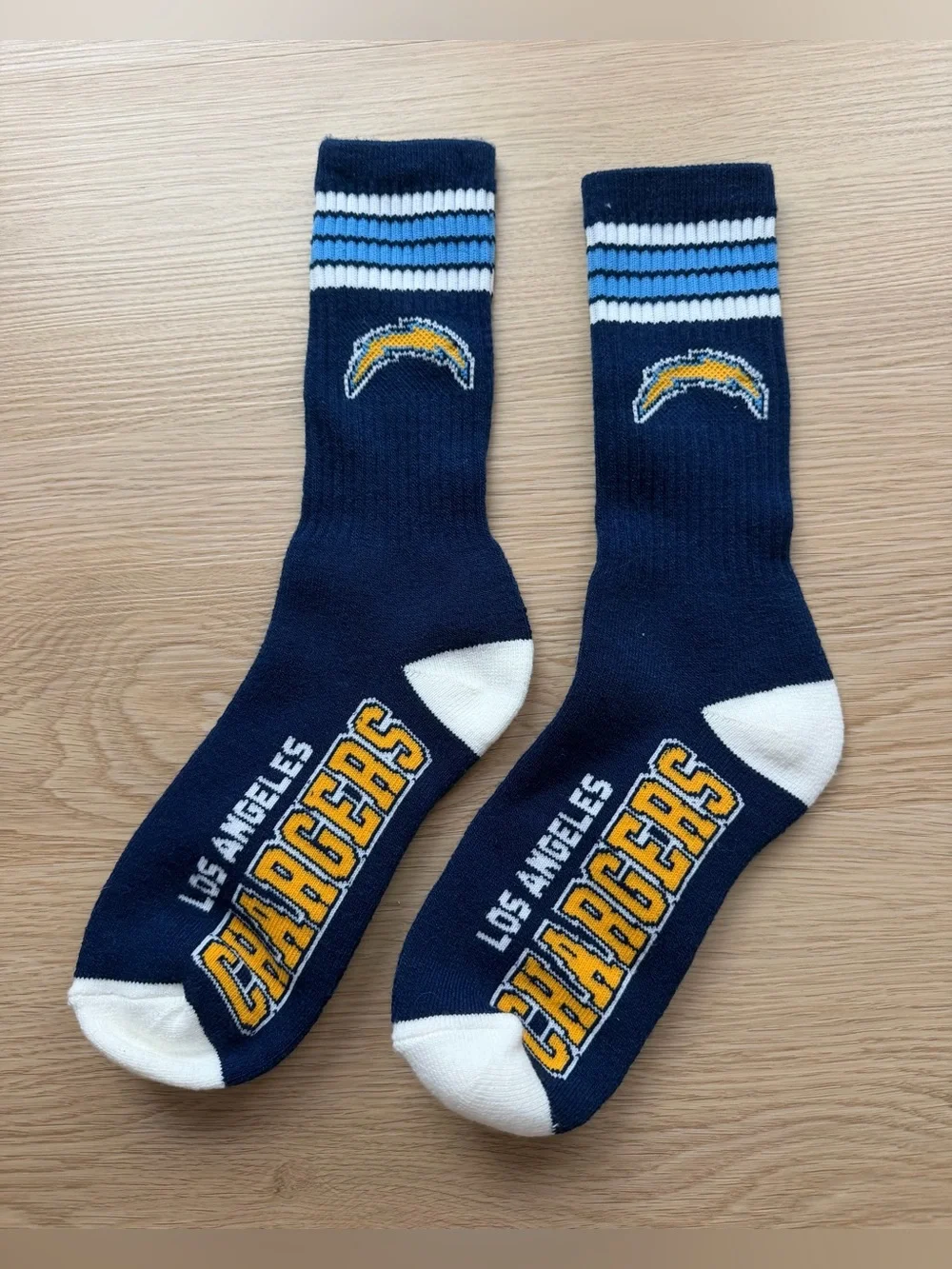 Los Angeles Chargers 4 Stripe Deuce Socks Size Large 10 to 13 NFL